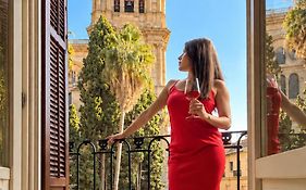 Coeo Santa Maria Cathedral Signature Apartments